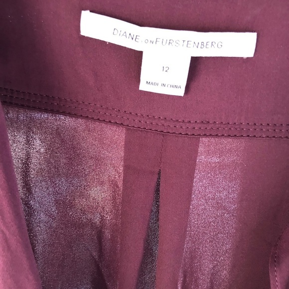 Diane Von Furstenberg DVF 12 burgundy sleeveless V-neck faux wrap semi sheer - Picture 3 of 16